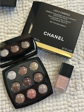 Limited edition) Chanel eyeshadow & nail
